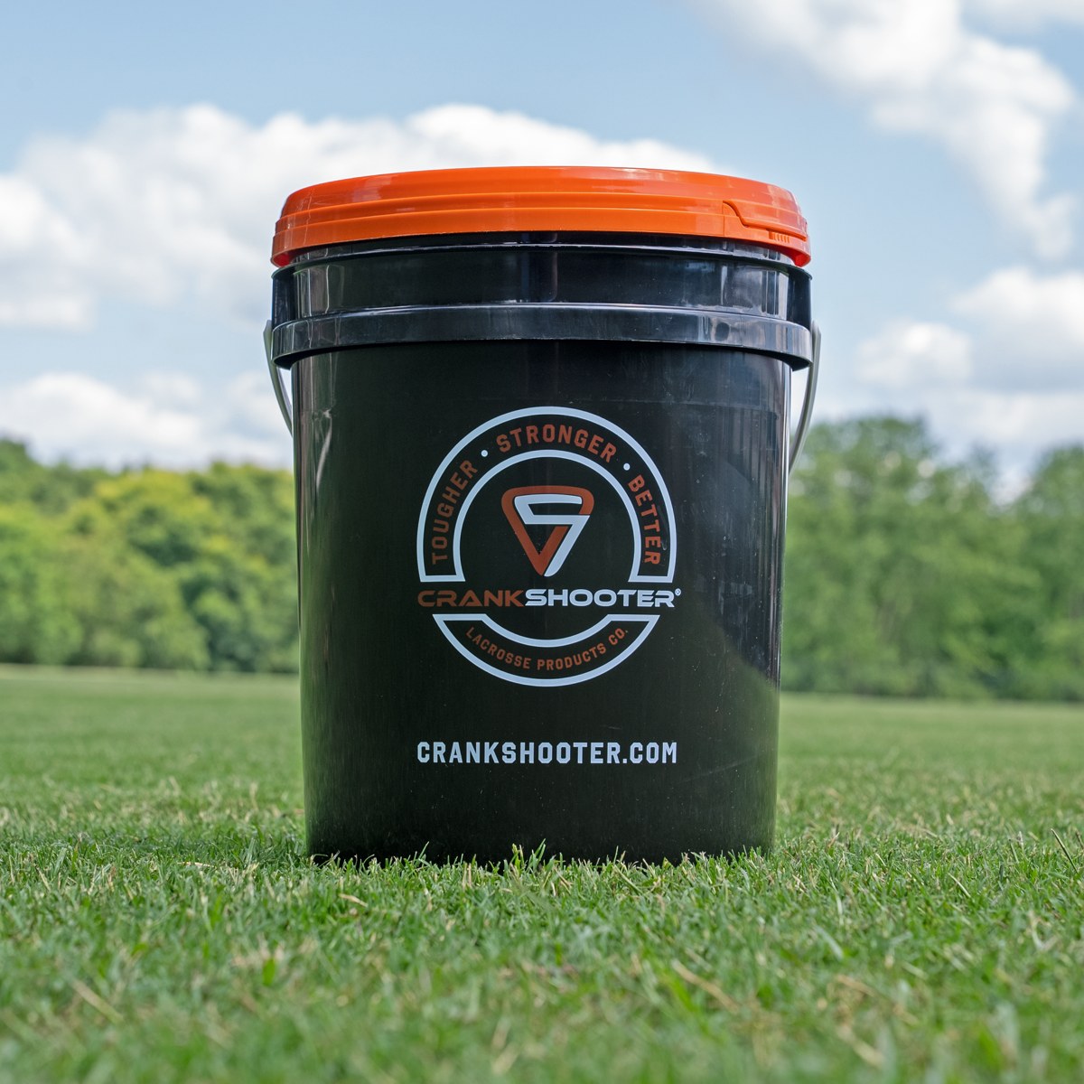Crankshooter lacrosse ball bucket with padded lid and handle